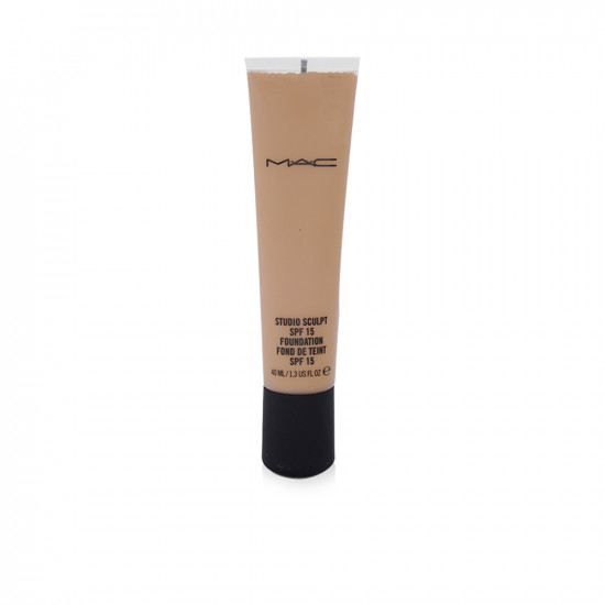 Studio Sculpt Spf 15 Foundation - NC35 Studio Sculpt Spf 15 Foundation - NC35